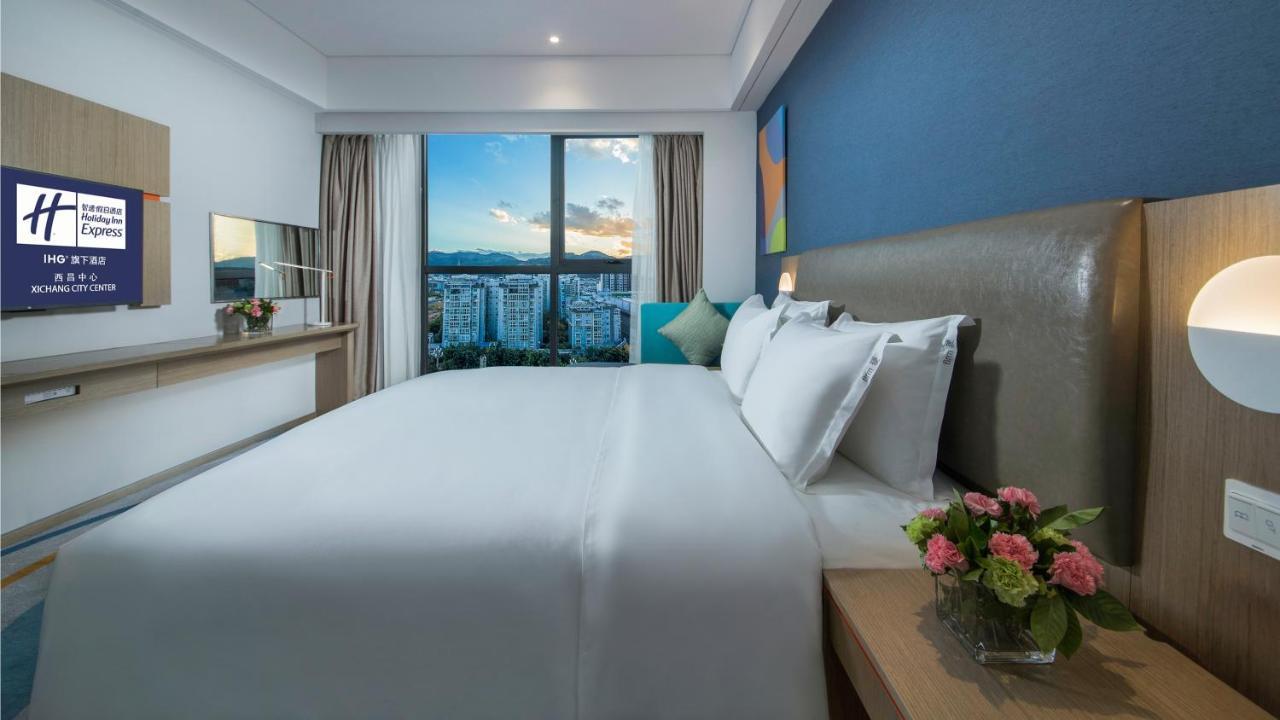Holiday Inn Express - Xichang City Center By Ihg Exterior photo